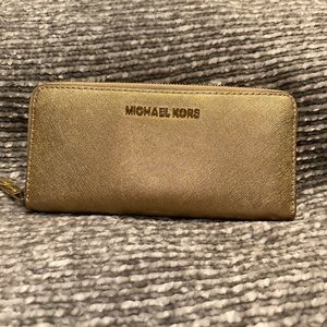 Michael Kors Gold Wallet